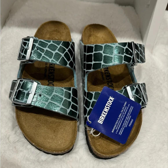 BIRKENSTOCK Arizona Gator Gleam two Strap comfort Sandal Sz : 6/37 - Picture 1 of 13